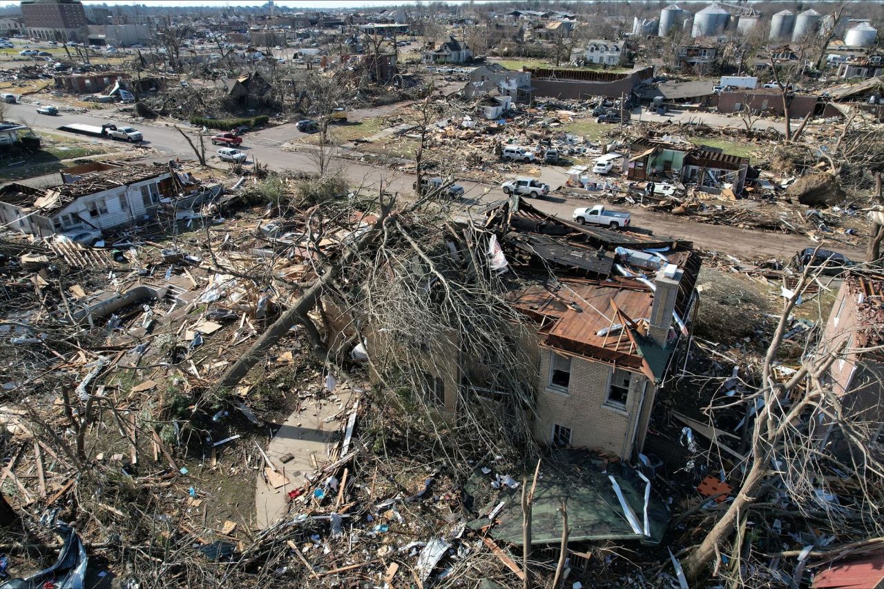 Devastating Tornadoes Kill 25, Cause Widespread Destruction In Central US Devastating Tornadoes Kill 25, Cause Widespread Destruction In Central US