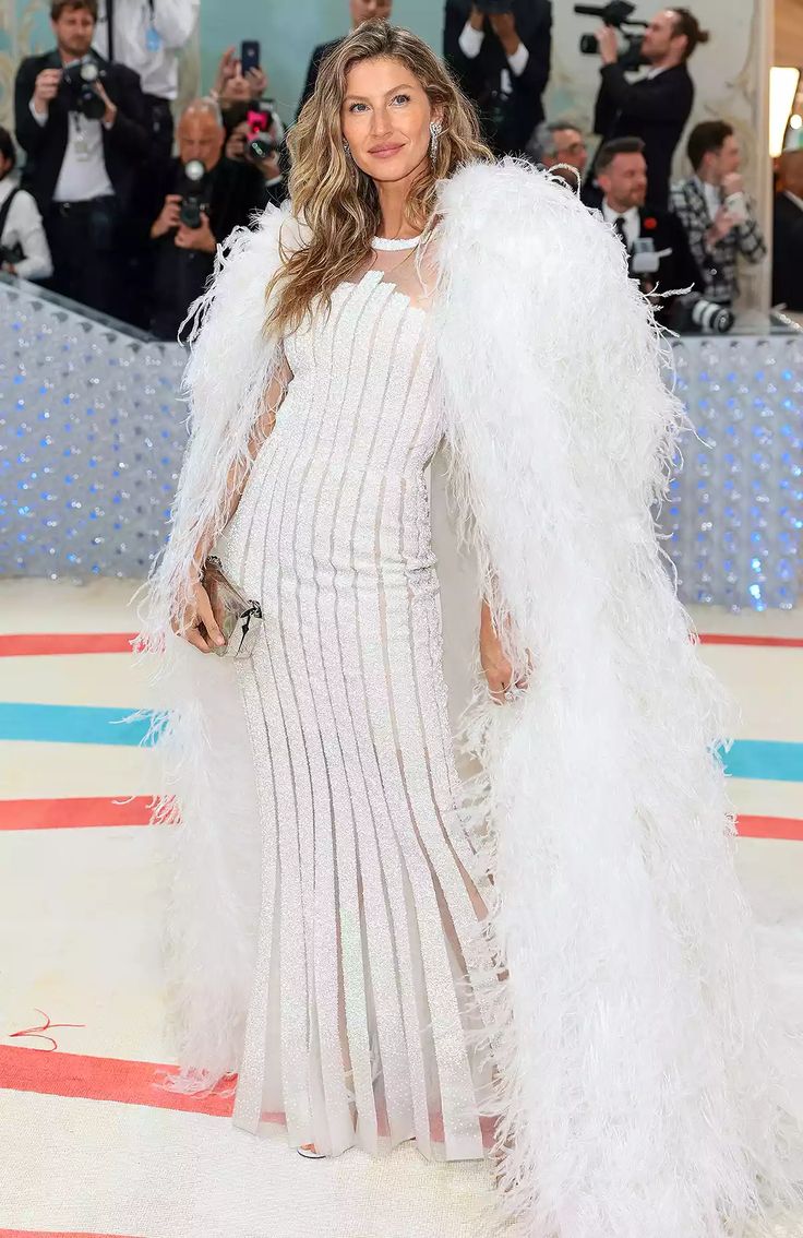 DiCaprio's Met Gala Appearance: Details On His Red Carpet Absence And New Companion DiCaprio's Met Gala Appearance: Details On His Red Carpet Absence And New Companion