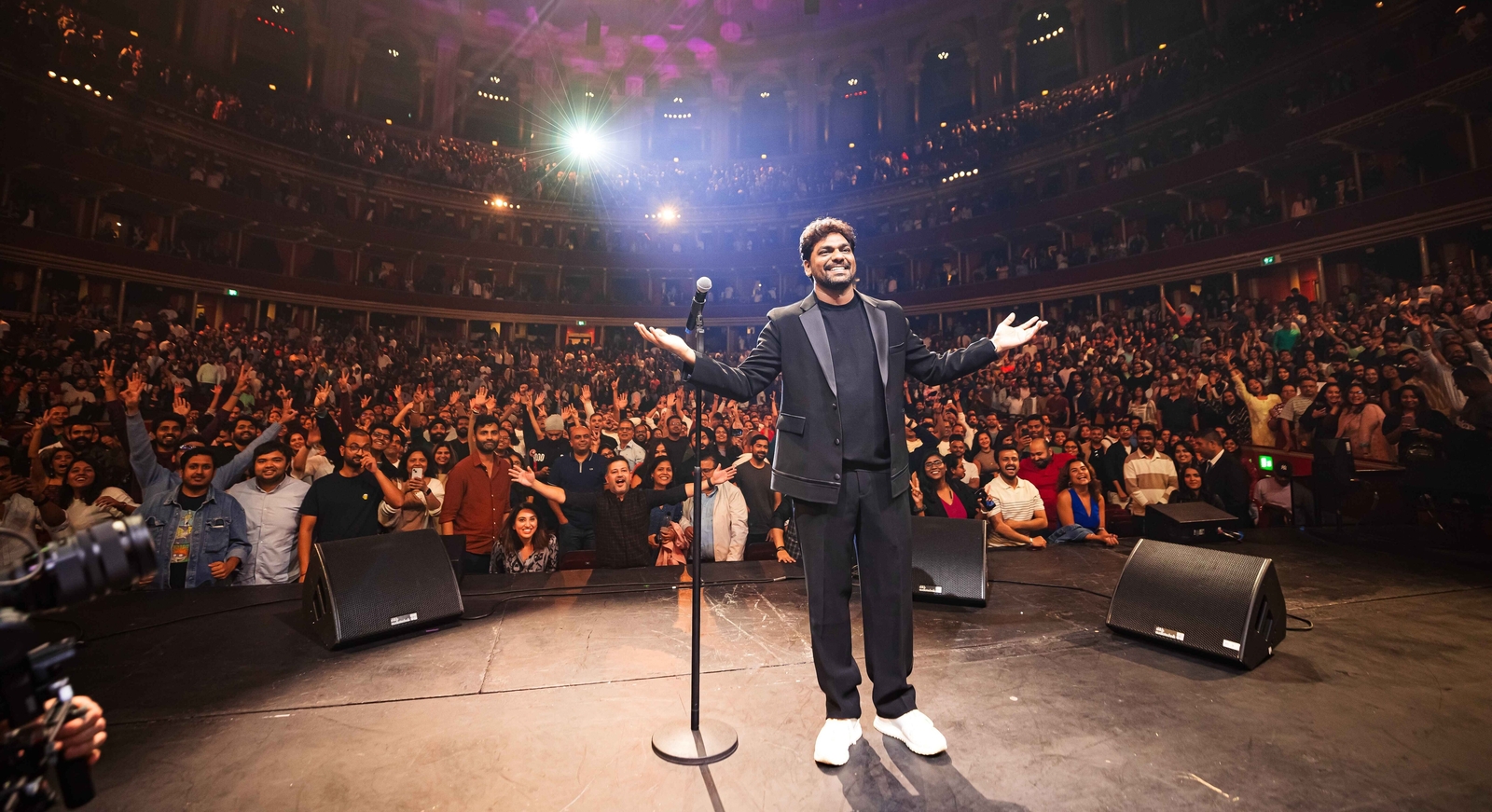Diana Ross's Legendary 1973 Royal Albert Hall Performance: A Review Diana Ross's Legendary 1973 Royal Albert Hall Performance: A Review