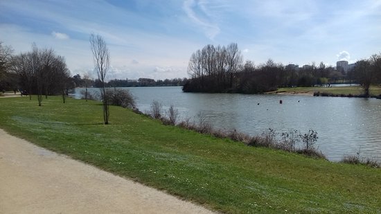Dijon - Lac Kir: Trois Victimes D'une Agression Sauvage Dijon - Lac Kir: Trois Victimes D'une Agression Sauvage