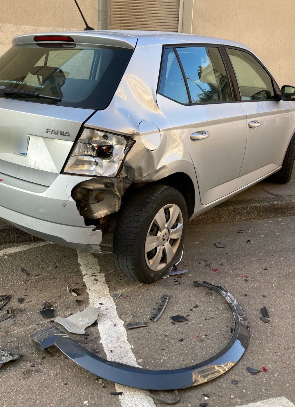 Dijon - Rue Michel-Servet : Un Conducteur Se Dénonce Après Un Accident Dijon - Rue Michel-Servet : Un Conducteur Se Dénonce Après Un Accident