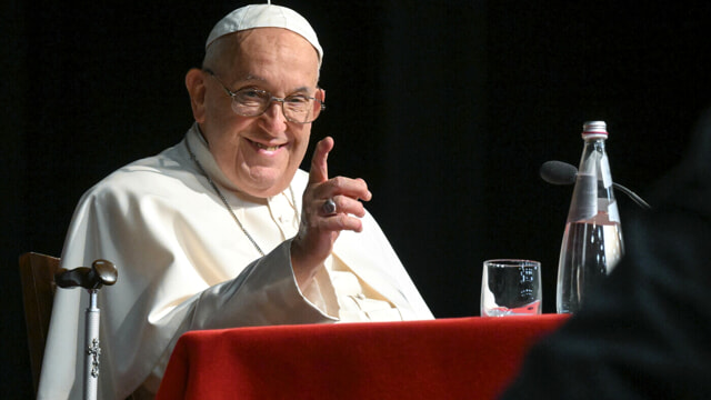 Dimissioni Cardinale Becciu: Papa Francesco Frena Le Speculazioni Dimissioni Cardinale Becciu: Papa Francesco Frena Le Speculazioni