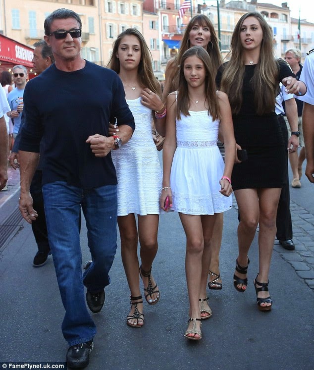 Dochter Sylvester Stallone Oogst Lof Met Prachtige Foto Dochter Sylvester Stallone Oogst Lof Met Prachtige Foto