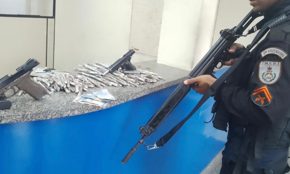 Dois Policiais Feridos Em Troca De Tiros Com Bandidos Dois Policiais Feridos Em Troca De Tiros Com Bandidos