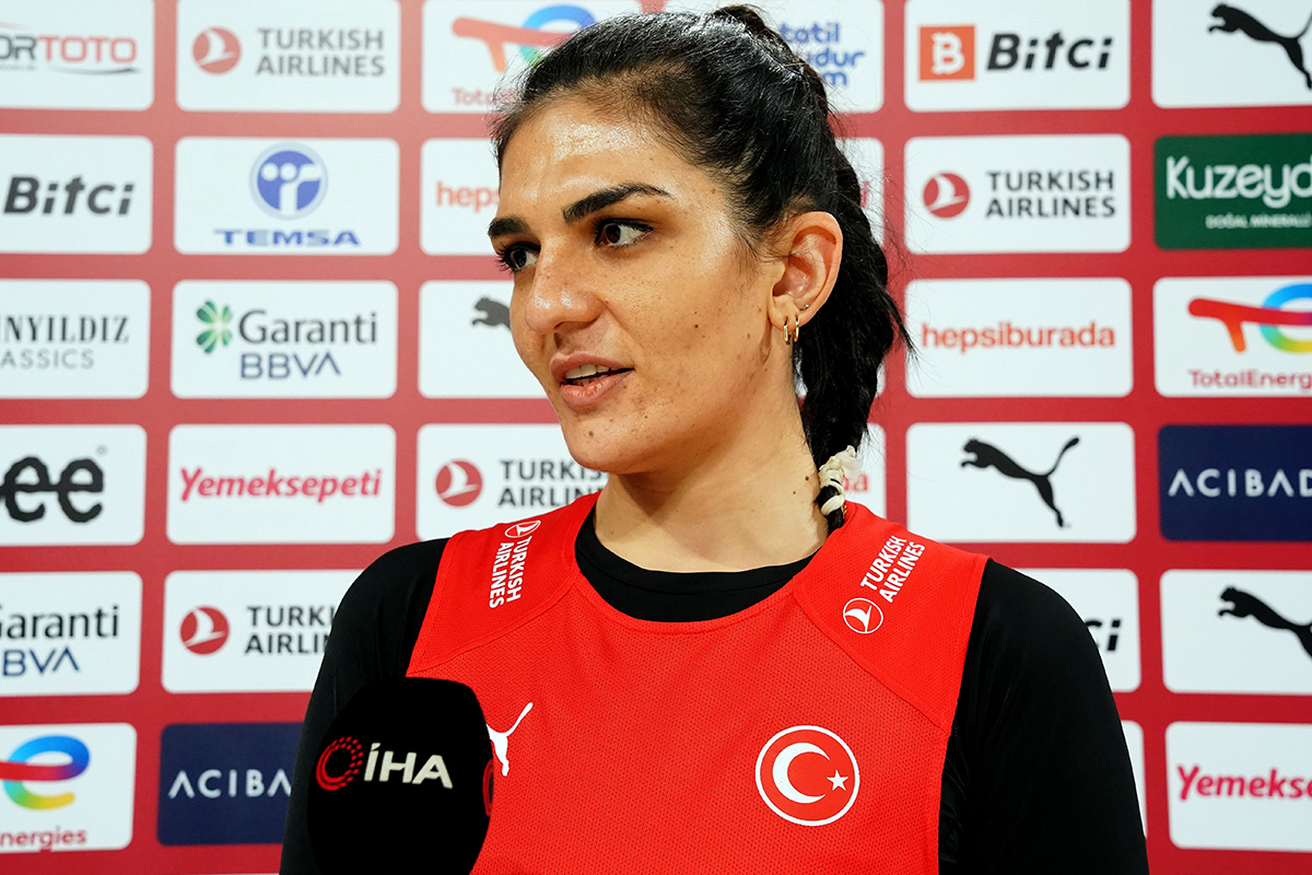 Doktorluk Hayalini Bırakıp Boksa Atılan Sporcu: Büyük Turnuva Bekliyor Doktorluk Hayalini Bırakıp Boksa Atılan Sporcu: Büyük Turnuva Bekliyor