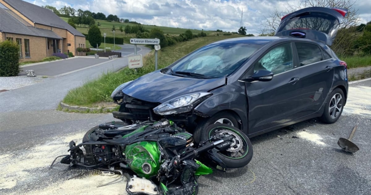 Effondrement De Chaussée À Séoul : Un Motard Perd La Vie Effondrement De Chaussée À Séoul : Un Motard Perd La Vie