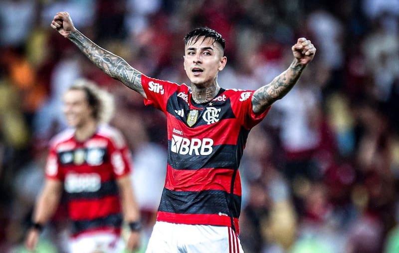 El Emotivo Gesto De Erick Pulgar Con La Afición Del Flamengo El Emotivo Gesto De Erick Pulgar Con La Afición Del Flamengo
