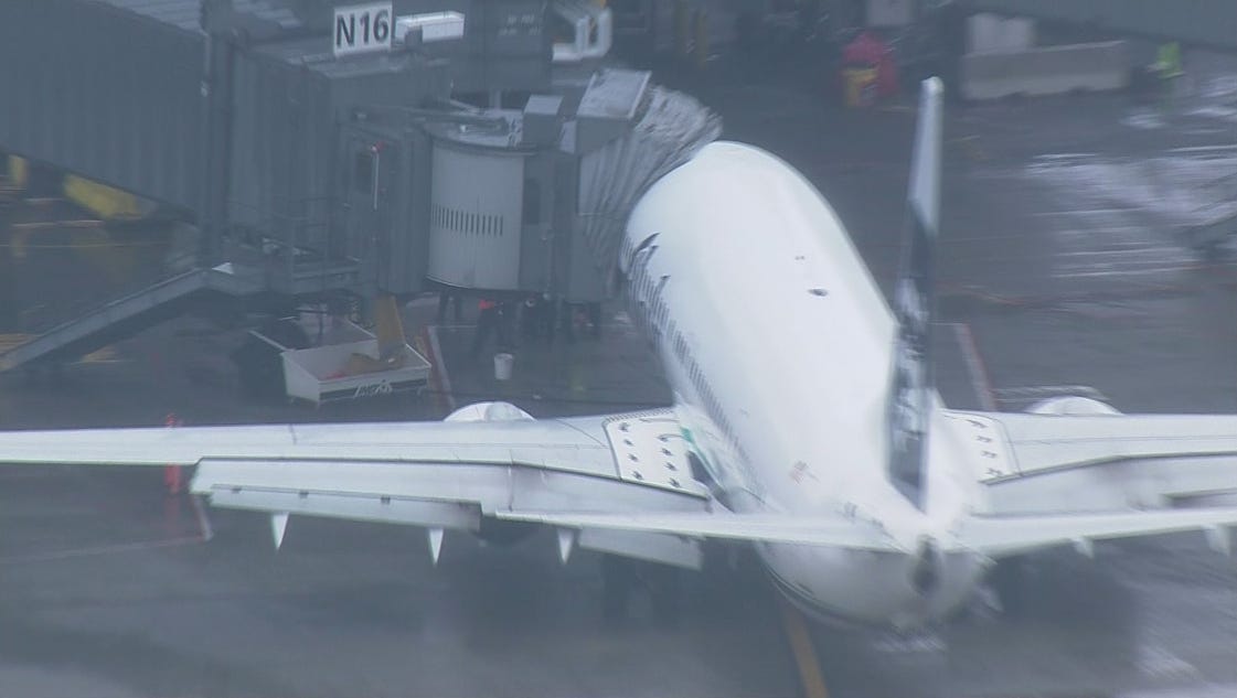 Emergency Landing In Seattle: Tokyo Flight Passenger Incident Emergency Landing In Seattle: Tokyo Flight Passenger Incident