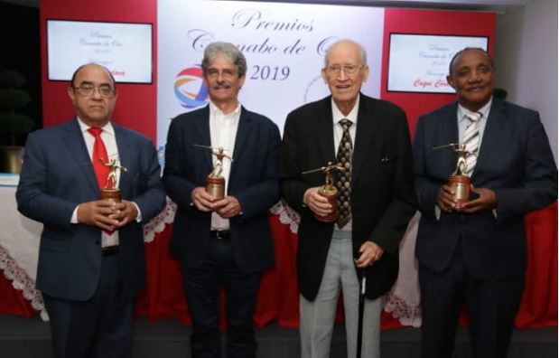 Emilia Pereyra Y Carlos Manuel Estrella: Ganadores De Los Premios Caonabo De Oro 2025 Emilia Pereyra Y Carlos Manuel Estrella: Ganadores De Los Premios Caonabo De Oro 2025
