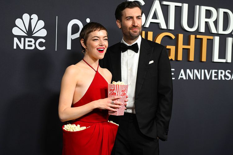 Emma Stone's Popcorn Dress: A SNL 50th Anniversary Showstopper Emma Stone's Popcorn Dress: A SNL 50th Anniversary Showstopper