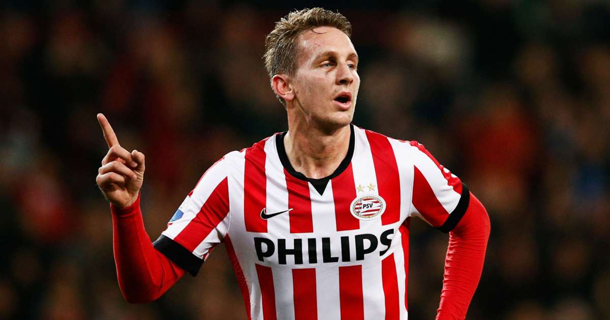 Eredivisie Victory For PSV On Veteran's Day: Perisic And De Jong's Crucial Roles Eredivisie Victory For PSV On Veteran's Day: Perisic And De Jong's Crucial Roles