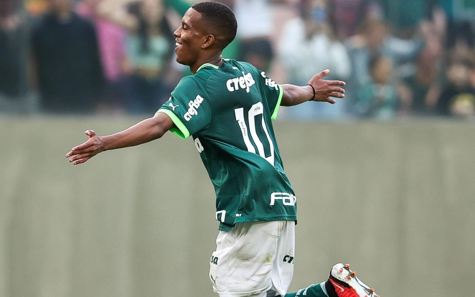 Estêvão, Jogador Do Palmeiras, Sofre Mal-Estar E É Substituído Estêvão, Jogador Do Palmeiras, Sofre Mal-Estar E É Substituído