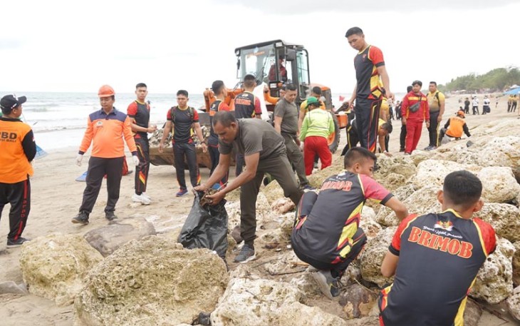 Evaluasi Persemian Gerakan Bali Bersih Sampah: Keberhasilan Dan Peluang Perbaikan Evaluasi Persemian Gerakan Bali Bersih Sampah: Keberhasilan Dan Peluang Perbaikan