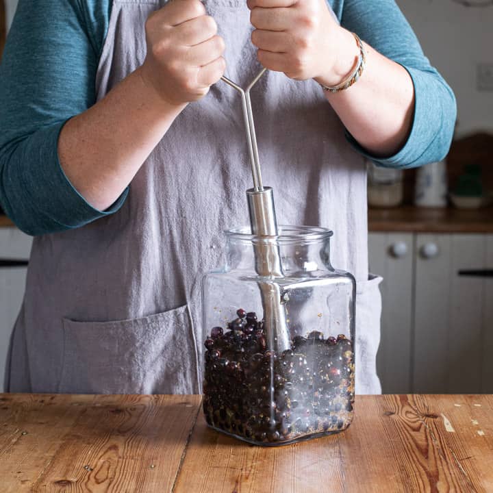 Exploring The Uses Of Cassis Blackcurrant In Cuisine And Cocktails Exploring The Uses Of Cassis Blackcurrant In Cuisine And Cocktails