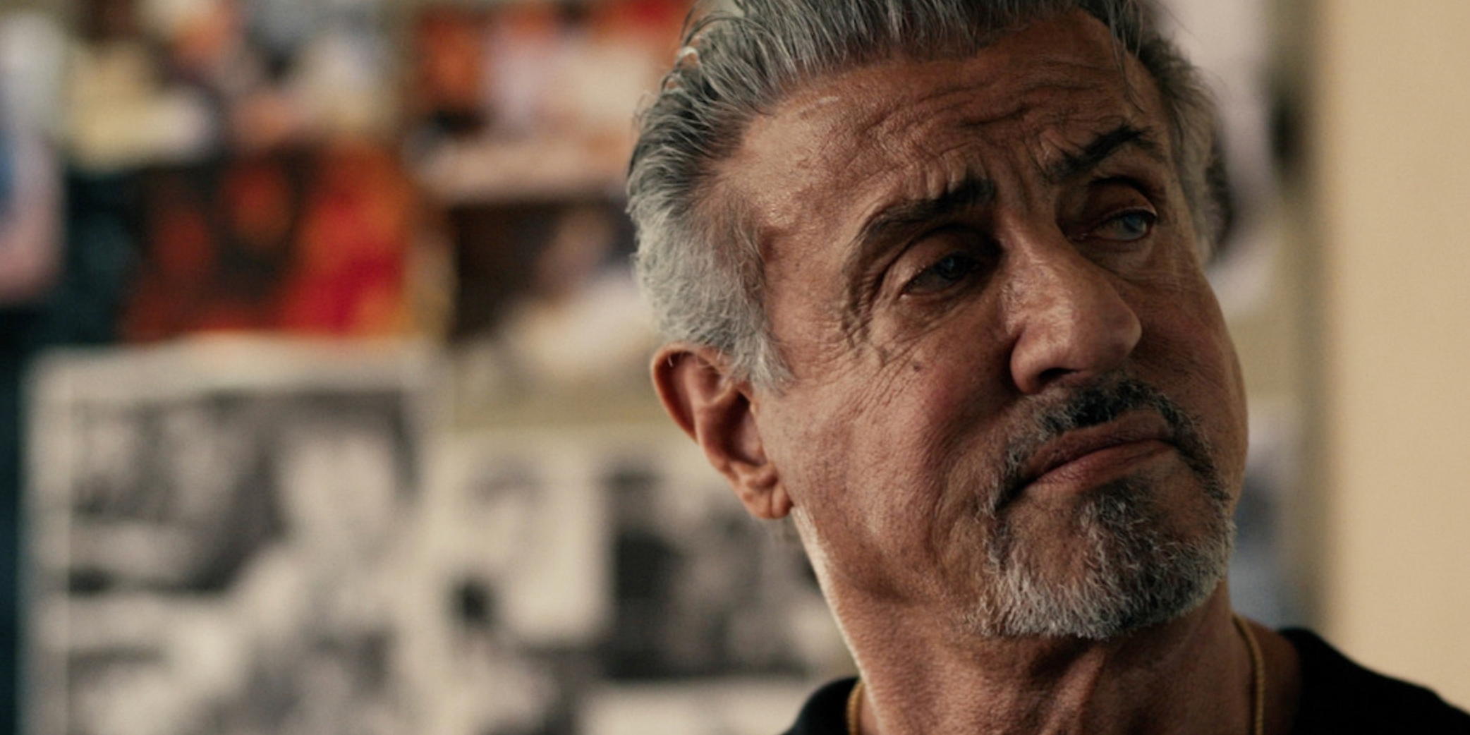 Exposition D'art : Une Visite Mémorable De Sylvester Stallone Exposition D'art : Une Visite Mémorable De Sylvester Stallone