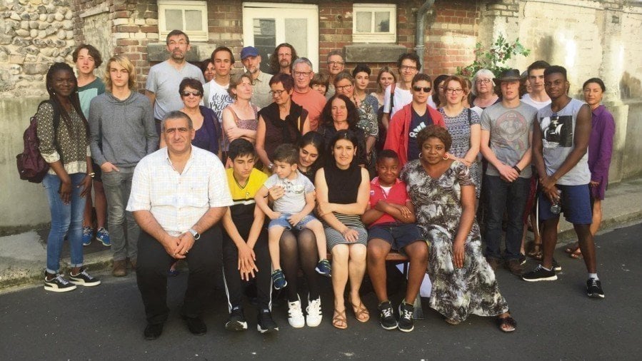 Expulsion OQTF : Deux Collégiens Et Leur Mère Séparés Pendant Les Vacances Expulsion OQTF : Deux Collégiens Et Leur Mère Séparés Pendant Les Vacances