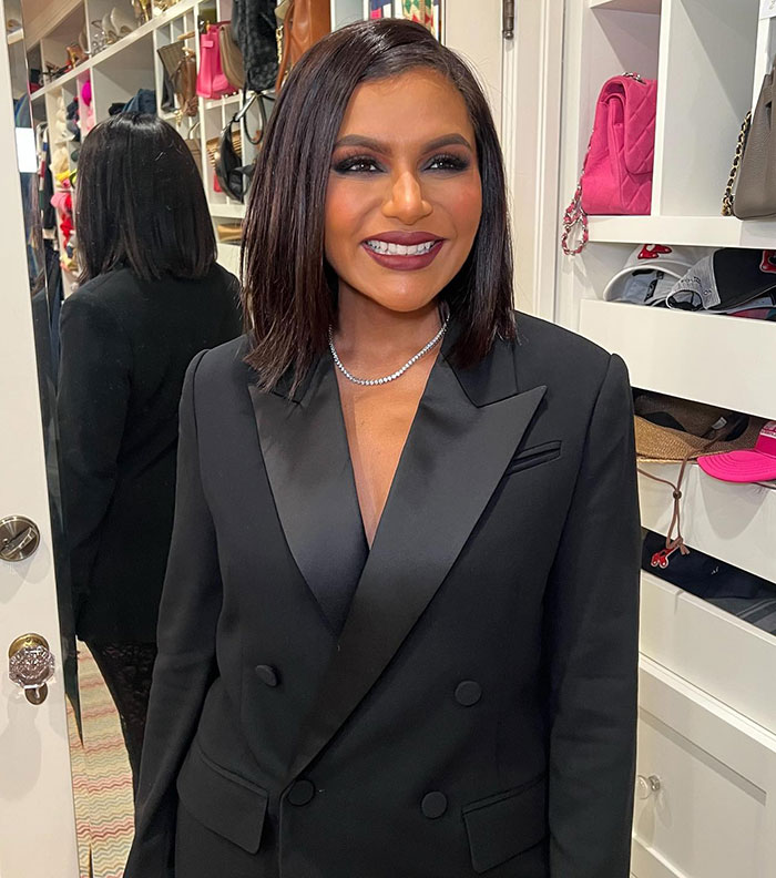 Fans React: Mindy Kaling's Slim Figure At Premiere Fans React: Mindy Kaling's Slim Figure At Premiere