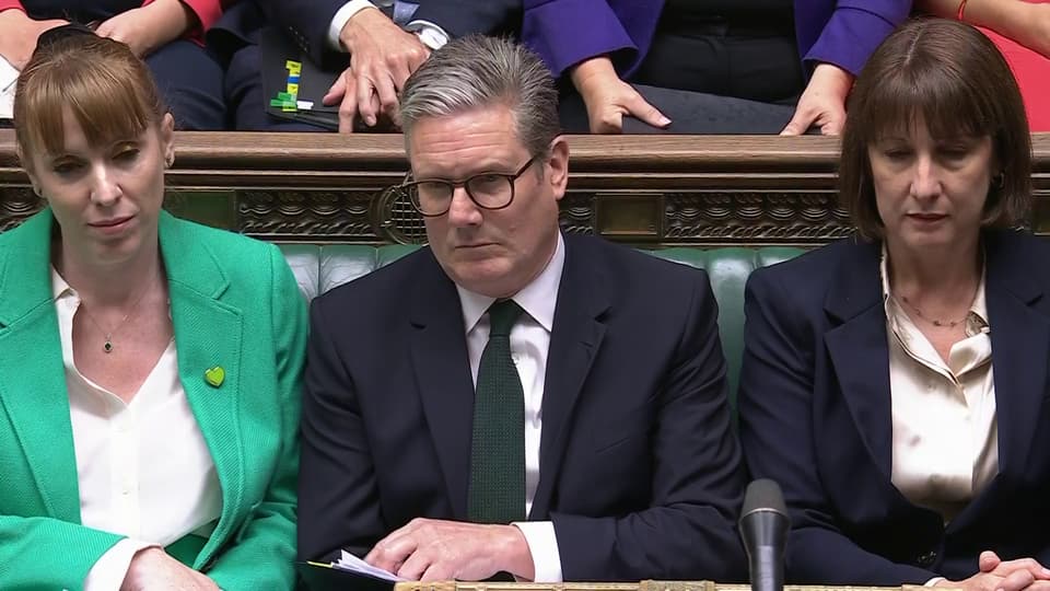 Farage Outpolls Starmer As Preferred Prime Minister Across UK Farage Outpolls Starmer As Preferred Prime Minister Across UK