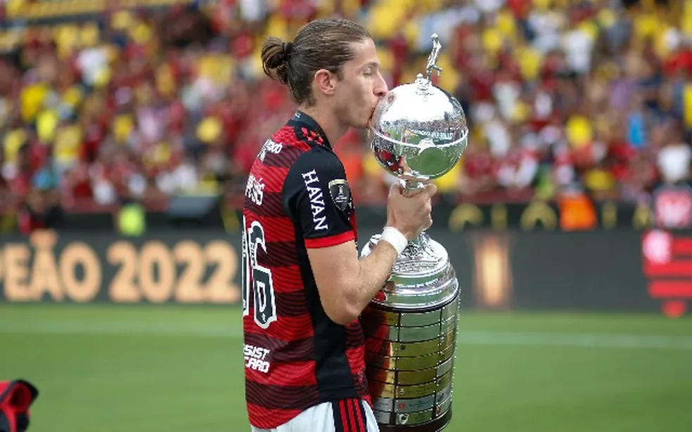 Filipe Luís: Un Nuevo Título Para Su Palmarés Filipe Luís: Un Nuevo Título Para Su Palmarés