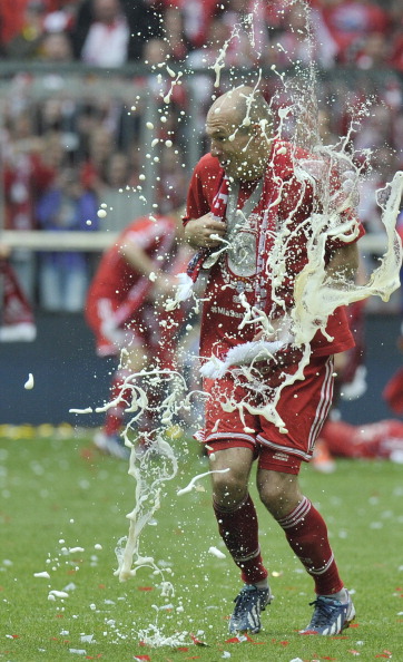 Final Home Game: Bayern Celebrate Bundesliga Win With Muller Final Home Game: Bayern Celebrate Bundesliga Win With Muller