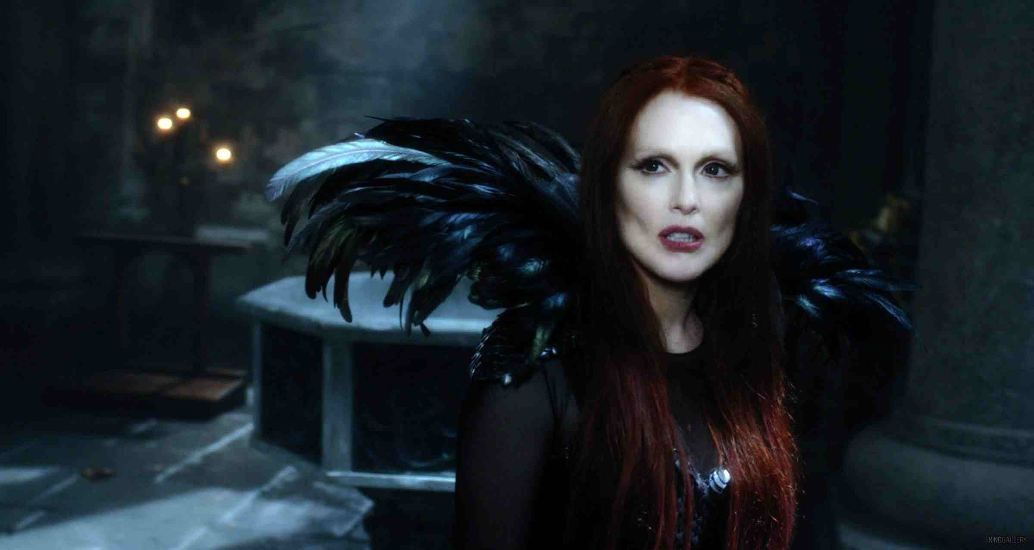 First Look: Julianne Moore Stars In The Dark Comedy Series First Look: Julianne Moore Stars In The Dark Comedy Series