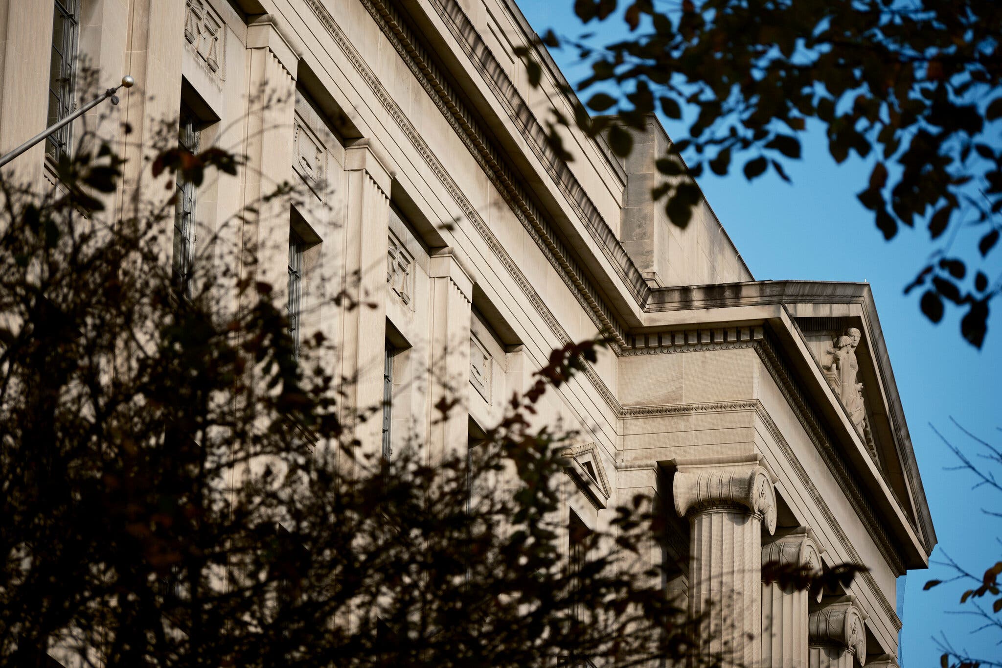 Former 4-Star Admiral Found Guilty In Bribery Scandal Former 4-Star Admiral Found Guilty In Bribery Scandal