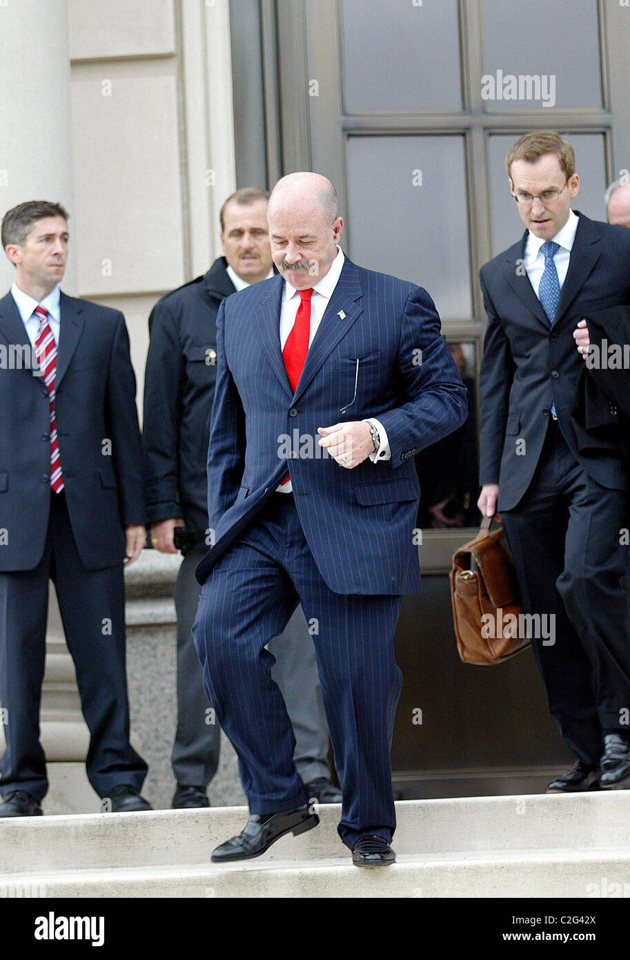 Former NYPD Commissioner Bernard Kerik Hospitalized: Update On His Condition Former NYPD Commissioner Bernard Kerik Hospitalized: Update On His Condition