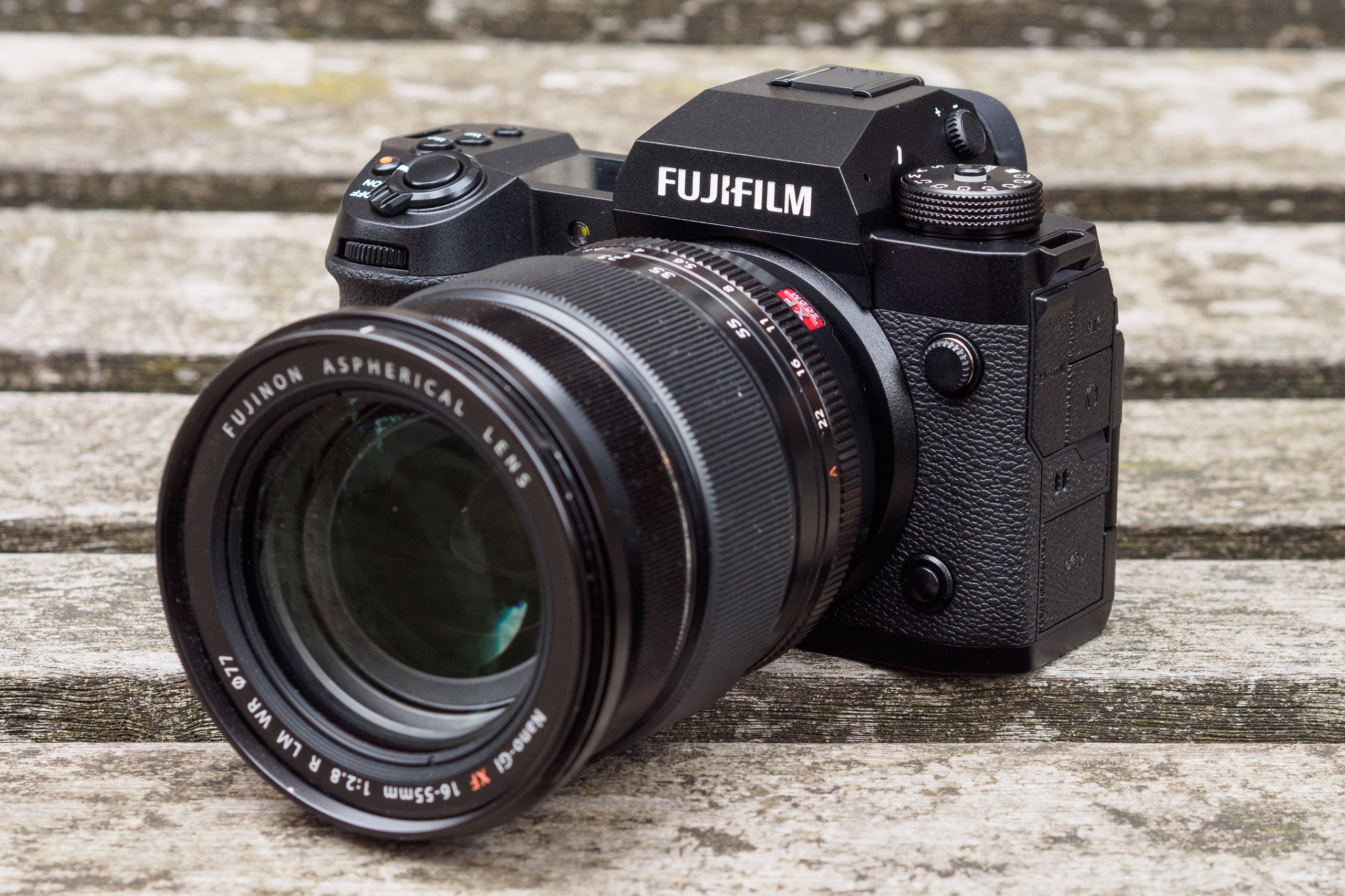 Fujifilm X-H2: Fun, Fresh, And Easy To Use - A Hands-On Experience Fujifilm X-H2: Fun, Fresh, And Easy To Use - A Hands-On Experience