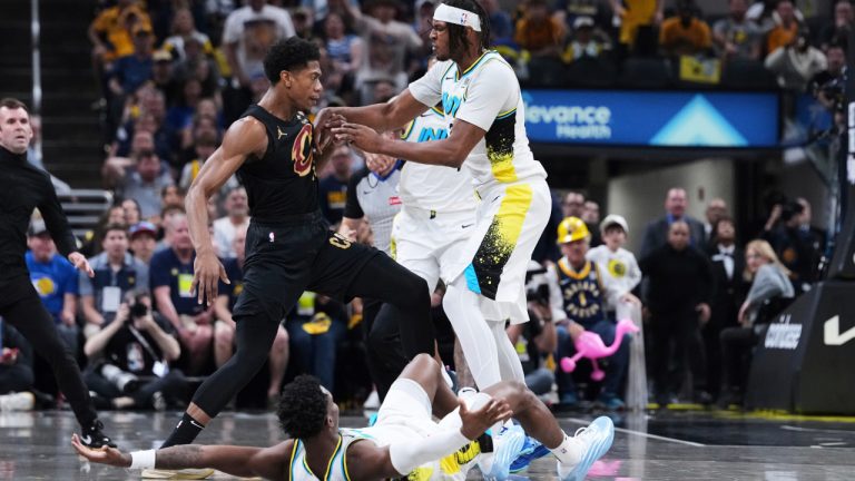 Game 4 Ejection: Mathurin And Hunter's Altercation In Pacers-Cavaliers Playoff Matchup Game 4 Ejection: Mathurin And Hunter's Altercation In Pacers-Cavaliers Playoff Matchup
