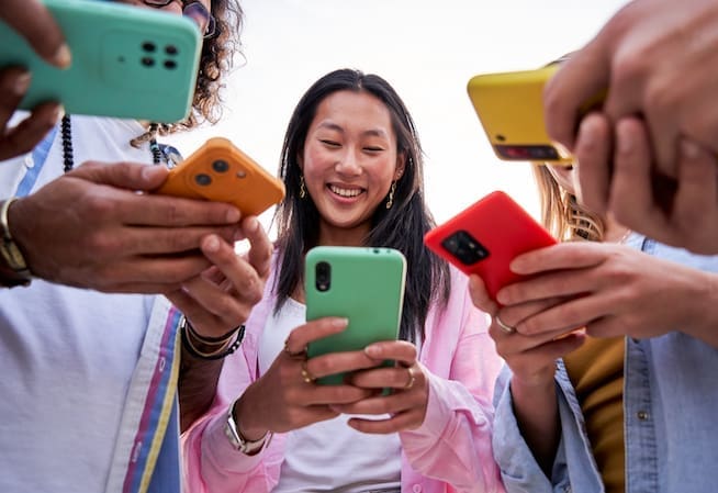 Gen Z And Smartphones: Android's Design Update And IPhone Competition Gen Z And Smartphones: Android's Design Update And IPhone Competition