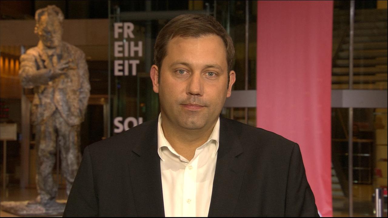 German Politician Lars Klingbeil Awarded For Animal Rights Advocacy German Politician Lars Klingbeil Awarded For Animal Rights Advocacy