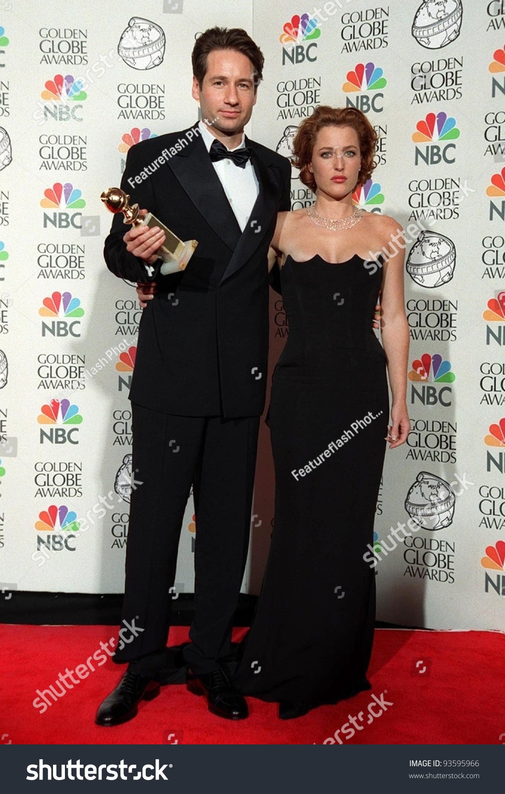Gillian Anderson And David Duchovny Reunite At SAG Awards