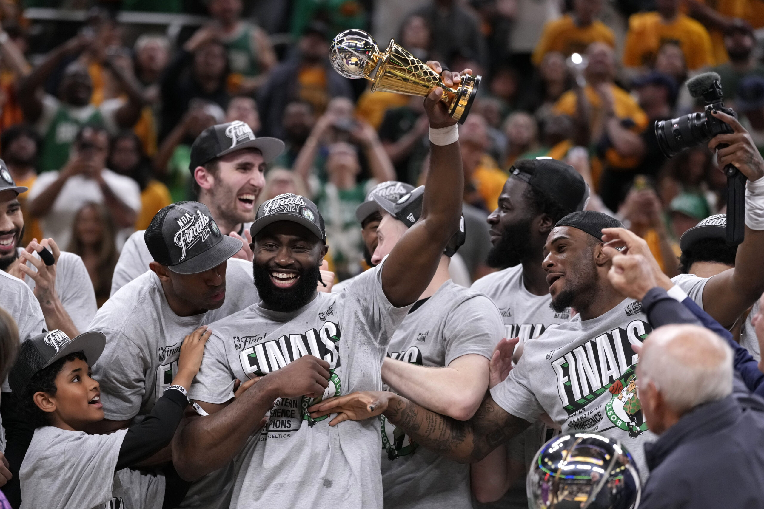 Grab Boston Celtics Finals Gear Now: Deals Under $20 Grab Boston Celtics Finals Gear Now: Deals Under $20