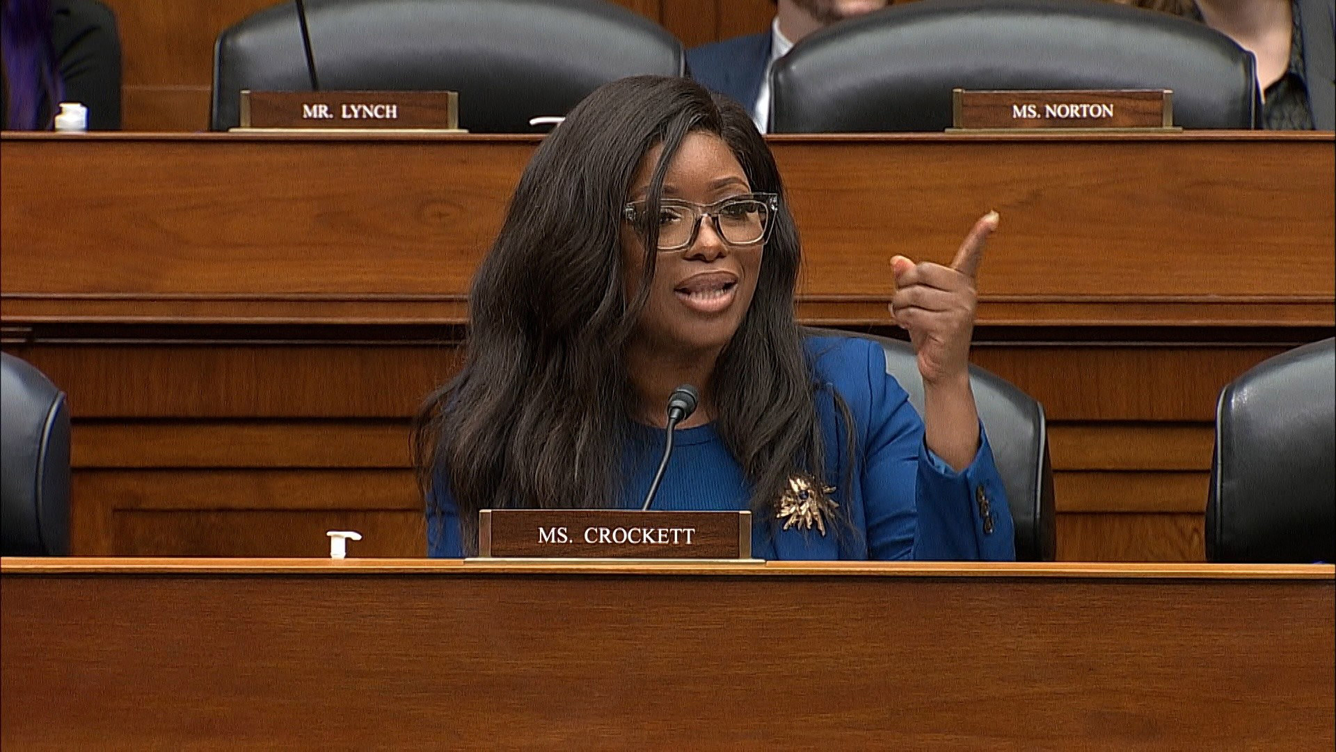 Grocery Prices Soar, Wages Stagnant: Rep. Crockett Blames Trump's Policies Grocery Prices Soar, Wages Stagnant: Rep. Crockett Blames Trump's Policies