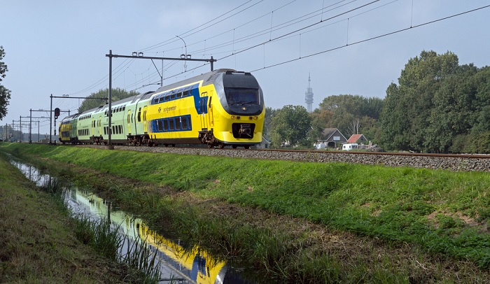 Harnessing The Wind: How Wind-Powered Trains Can Reduce Pollution And Save Energy Harnessing The Wind: How Wind-Powered Trains Can Reduce Pollution And Save Energy