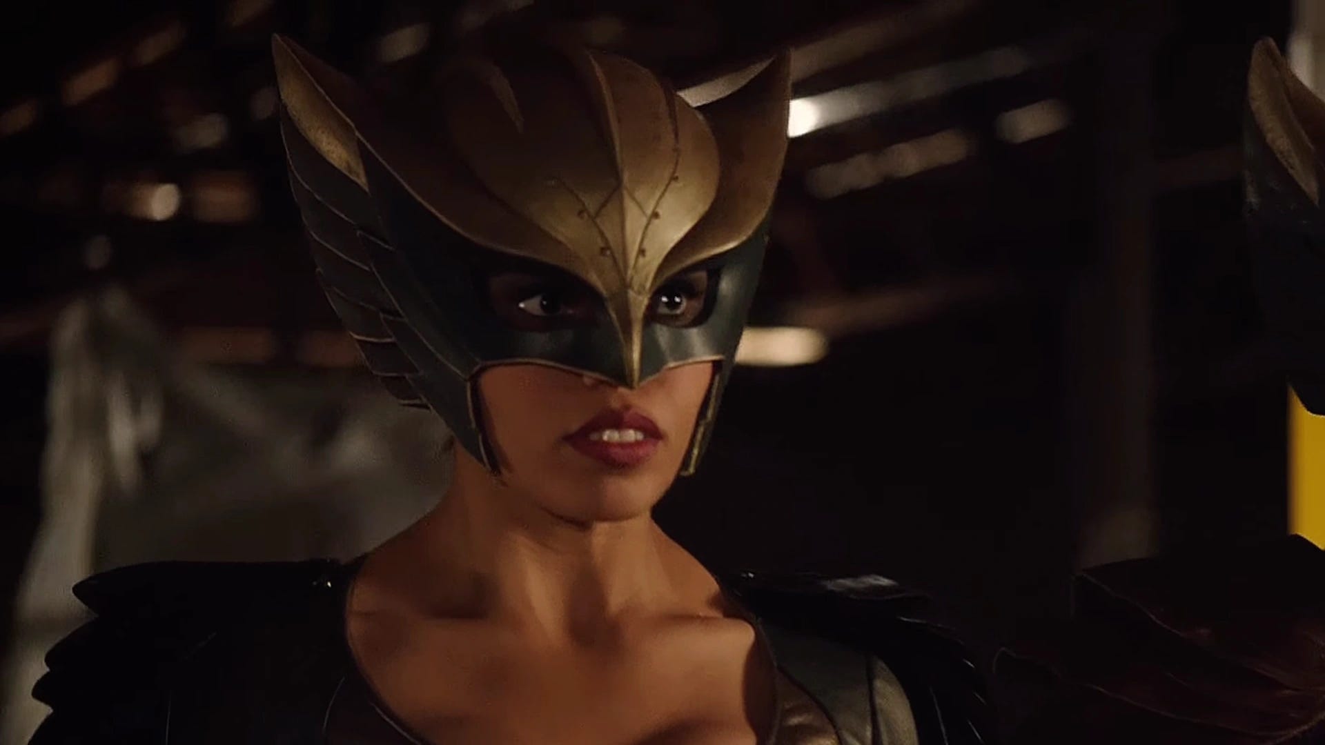 Hawkgirl Actor Discusses Superman Suit And Flight Scenes Hawkgirl Actor Discusses Superman Suit And Flight Scenes