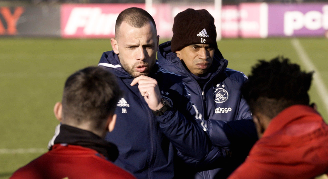 Heitinga Keert Mogelijk Terug Als Ajax-trainer Heitinga Keert Mogelijk Terug Als Ajax-trainer