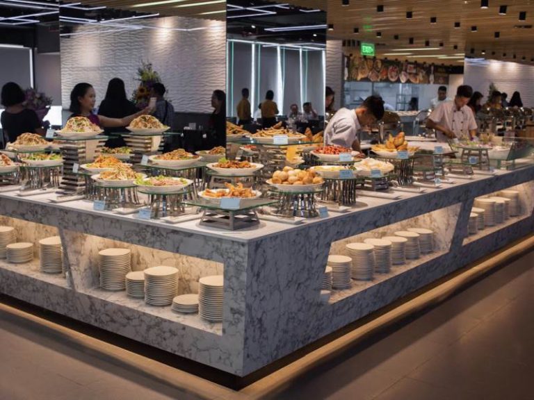 Hình Ảnh Voi Trang Điểm: Khám Phá Bữa Tiệc Buffet Xa Hoa