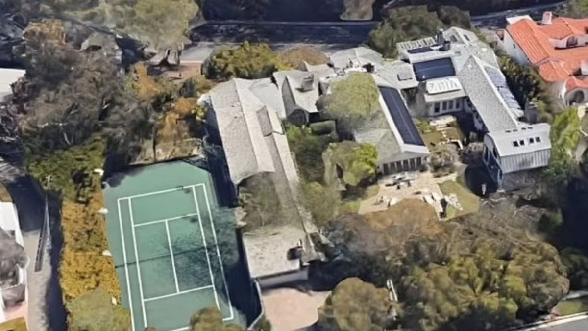 Homes Destroyed In LA Palisades Fire: Celebrity Victims Homes Destroyed In LA Palisades Fire: Celebrity Victims