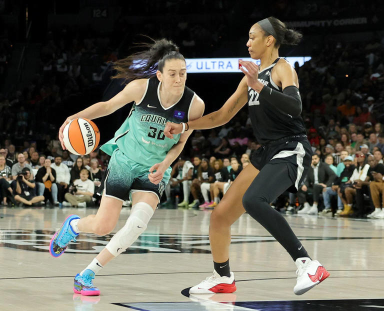 Hopkins, MN Honors Paige Bueckers: City Renamed For WNBA Debut Hopkins, MN Honors Paige Bueckers: City Renamed For WNBA Debut