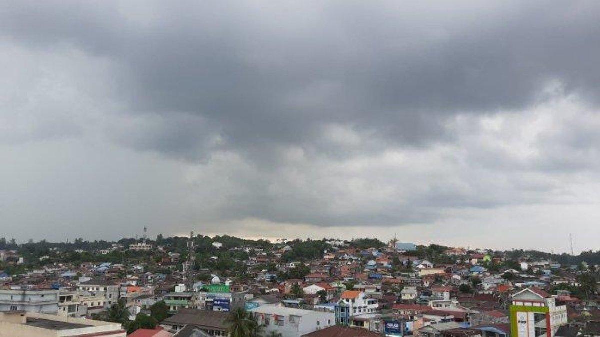 Hujan Di Bandung Besok (26 Maret)? Simak Prakiraan Cuaca Jawa Barat Hujan Di Bandung Besok (26 Maret)? Simak Prakiraan Cuaca Jawa Barat