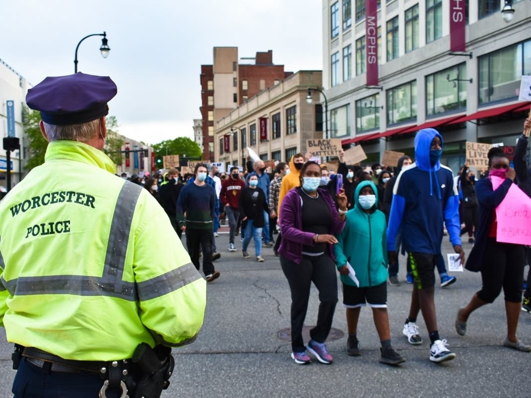 ICE Raid In Worcester Leads To Tense Standoff With Community ICE Raid In Worcester Leads To Tense Standoff With Community
