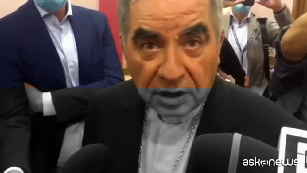 Il Cardinale Becciu Si Difende: 