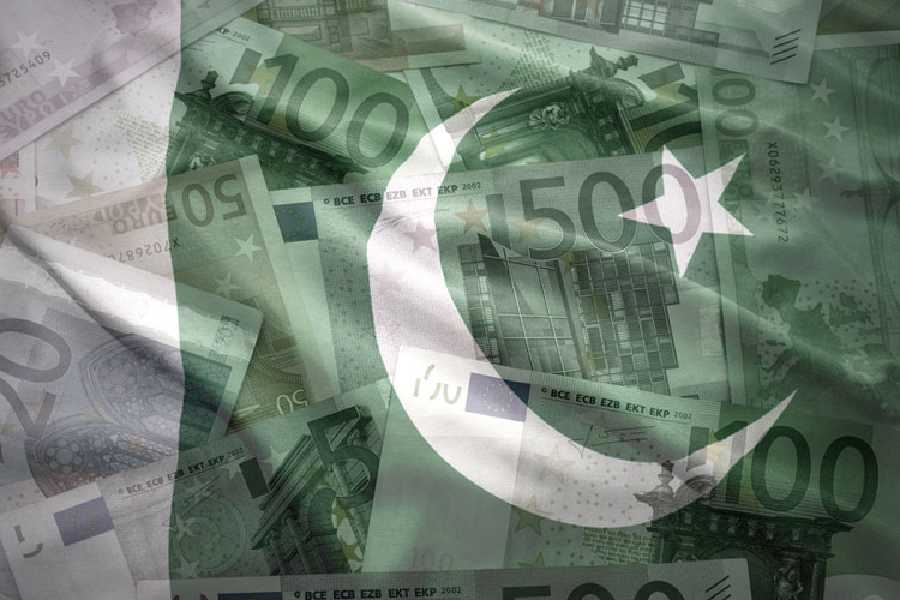 IMF To Review Pakistan's $1.3 Billion Package Amidst India Tensions IMF To Review Pakistan's $1.3 Billion Package Amidst India Tensions