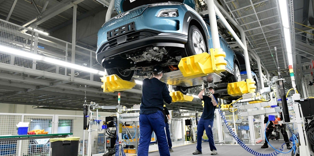 Inside A Hyundai 650: A Car Carrier At Ulsan's Massive Car Factory Inside A Hyundai 650: A Car Carrier At Ulsan's Massive Car Factory