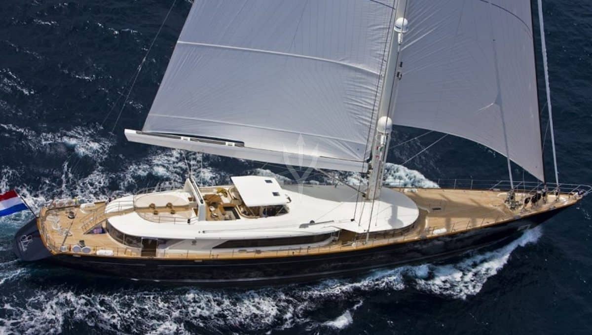 Investigation Into Bayesian Superyacht Tragedy: Giant Mast's Role In Final Moments Investigation Into Bayesian Superyacht Tragedy: Giant Mast's Role In Final Moments