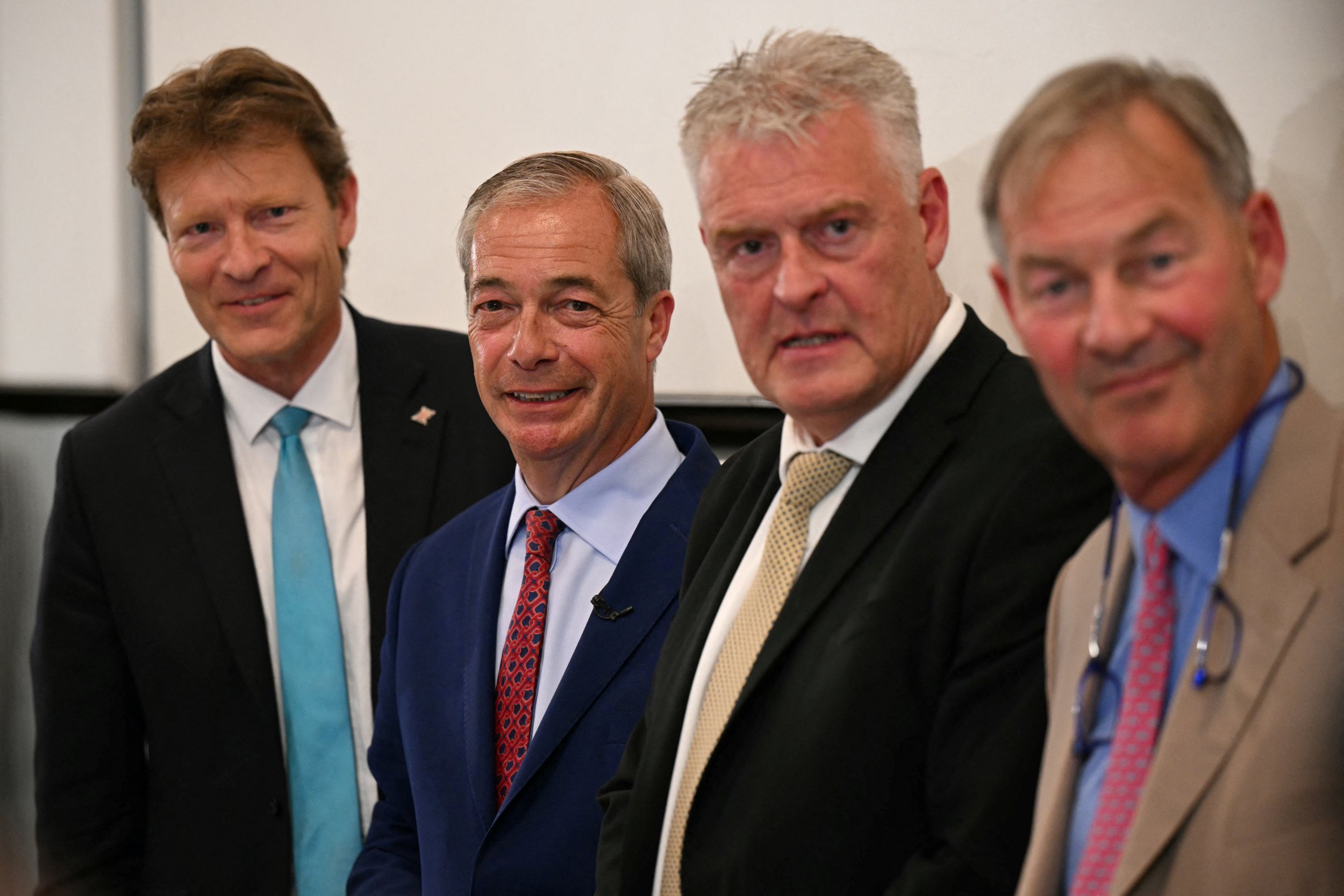 Investigation Launched: Reform UK Addresses Bullying Complaints Against Rupert Lowe Investigation Launched: Reform UK Addresses Bullying Complaints Against Rupert Lowe