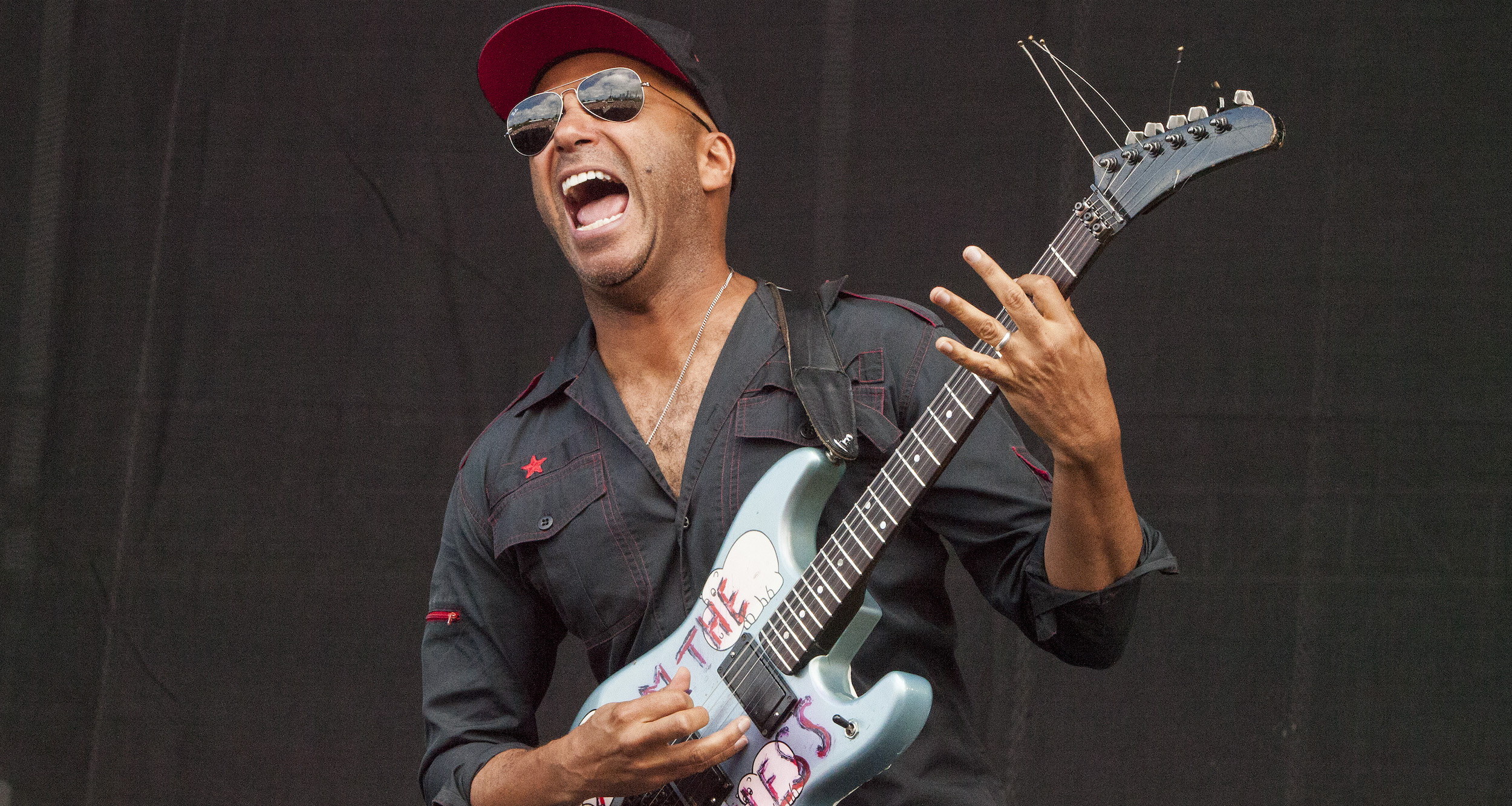 ΗΠΑ: Ο Tom Morello Των Rage Against The Machine Εναντίον Του Τραμπ ΗΠΑ: Ο Tom Morello Των Rage Against The Machine Εναντίον Του Τραμπ