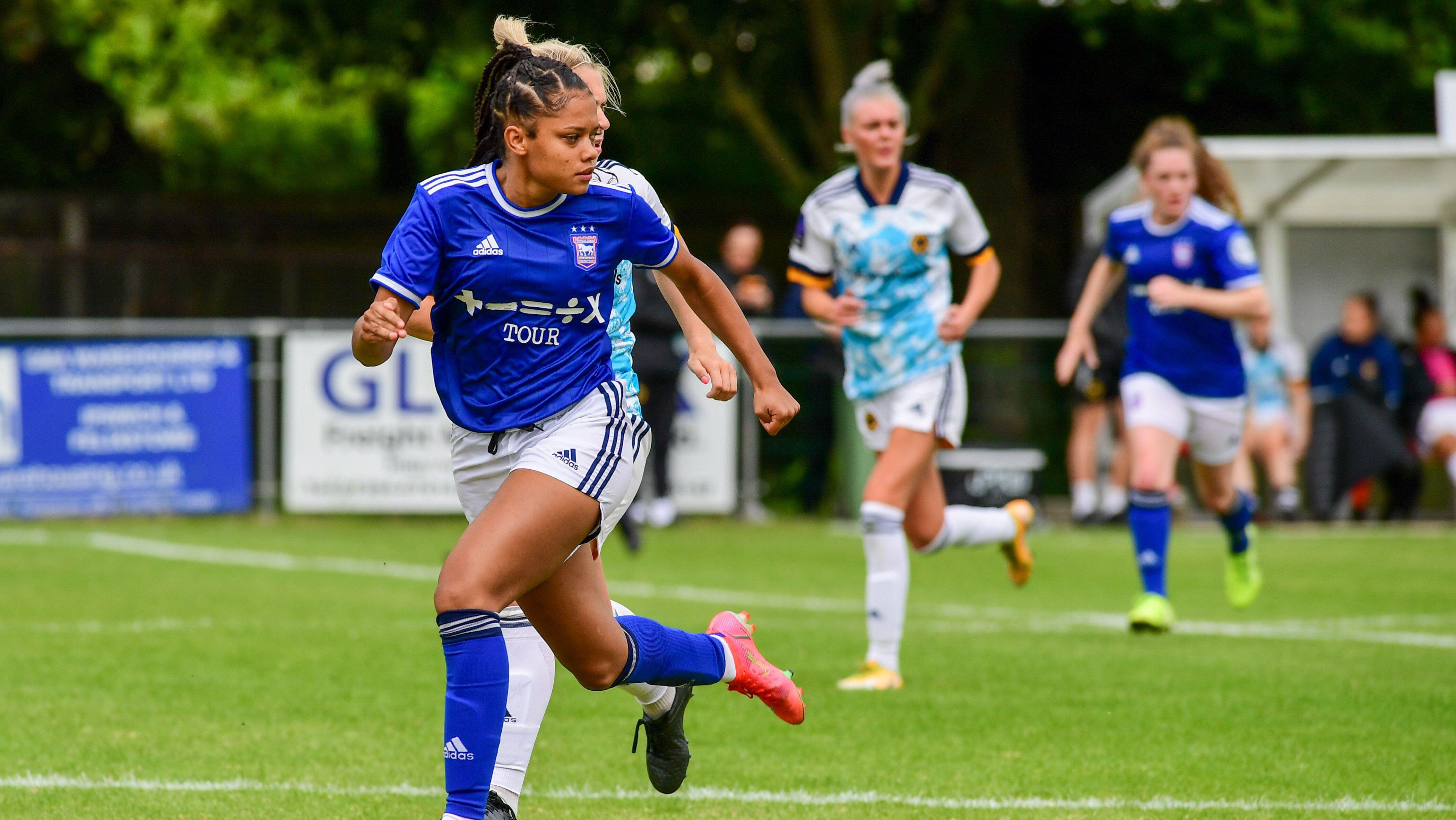 Ipswich Town Women's Gwalia Clash: A Crucial Top-of-the-Table Battle Ipswich Town Women's Gwalia Clash: A Crucial Top-of-the-Table Battle