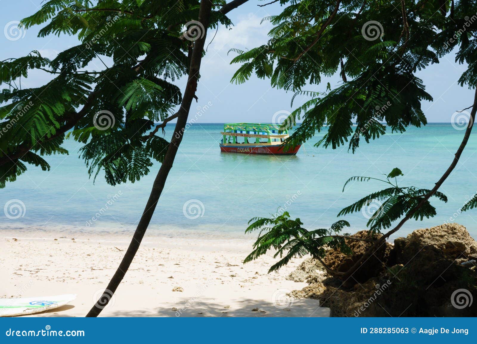 Italy's Little Tahiti: Powdery Sands And Turquoise Waters Italy's Little Tahiti: Powdery Sands And Turquoise Waters